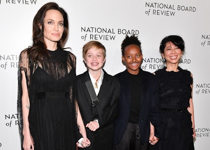Angelina Jolie and Injured Shiloh Walks Red Carpet at NBR Awards 2018