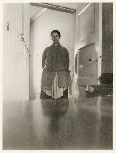 Edvard Munchs husholderske i døren