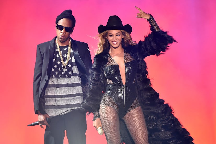 beyonce-jay-z-announce-on-the-run-two.jpg