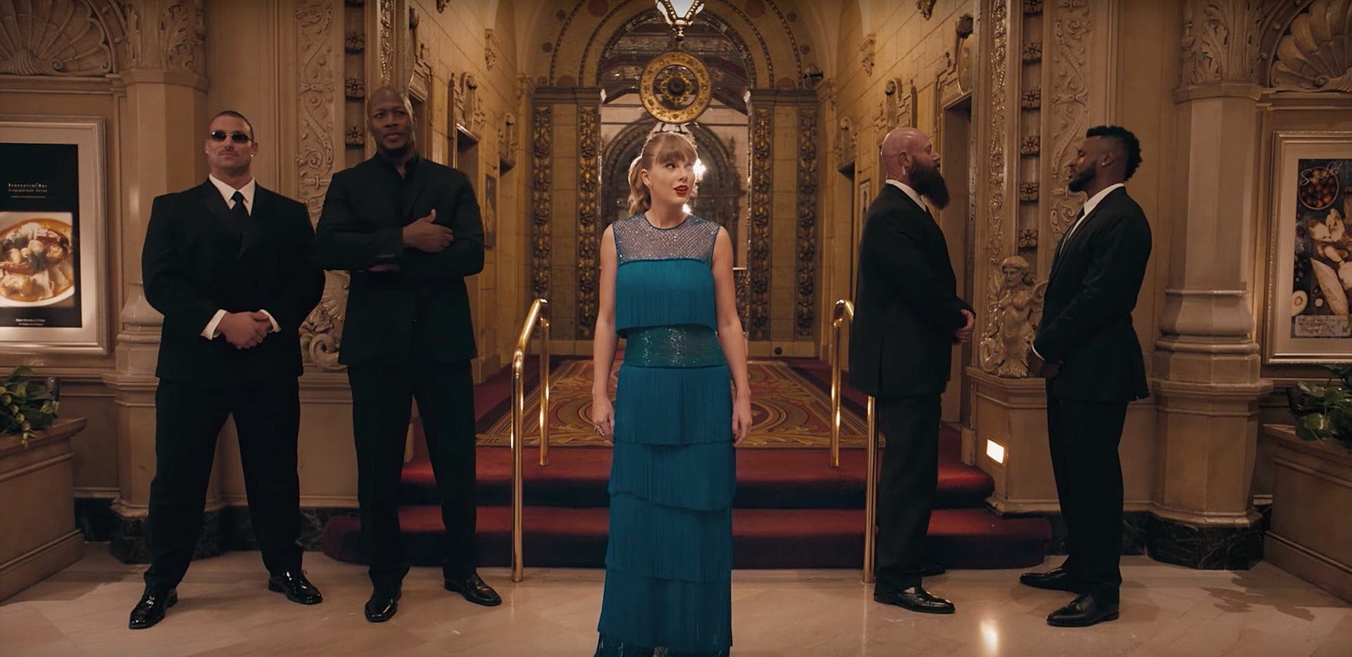 Internet Accuses Taylor Swift of Copying Spike Jonze s Kenzo Perfume Ad in Latest Music Video