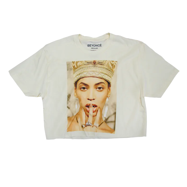Beyoncé Is Taking Her Title as Queen Bey Literally With Nefertiti ...