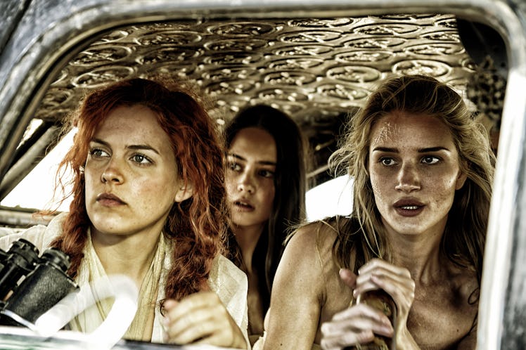 MAD MAX: FURY ROAD, from left: Riley Keough, Courtney Eaton, Rosie Huntington-Whiteley, 2015. ph: