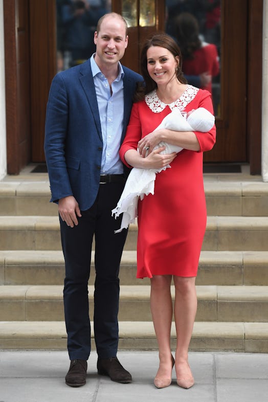 kate-middleton-prince-william-leaving-hospital-royal-baby-03.jpg