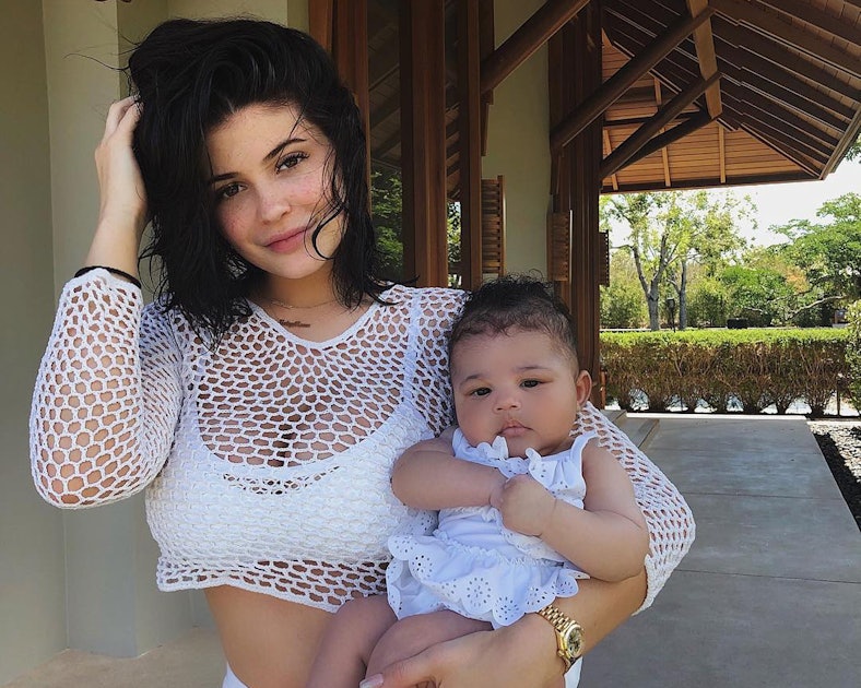 Kylie Jenner Shares Photos From Family Vacation With Stormi and Travis ...