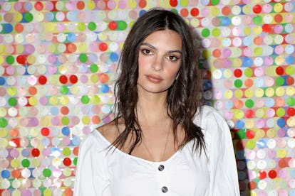  Emily Ratajkowski hair