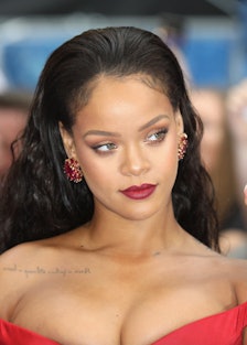 Rihanna Has Long Blonde Hair & It's Totally Different From Her Past Light Looks 1