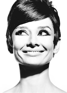 Audrey Hepburn, 1965, Douglas Kirkland.jpg
