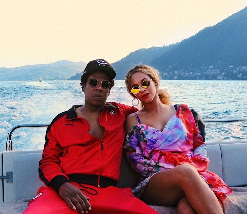 beyonce-jay-z-italy-boat.jpg