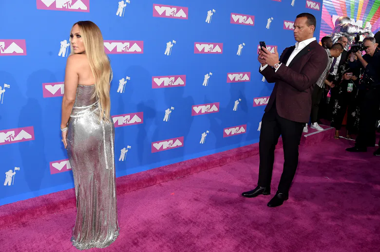 2018 VMAs: Jennifer Lopez Goes Metallic 2018 VMAs: Jennifer Lopez Goes Metallic