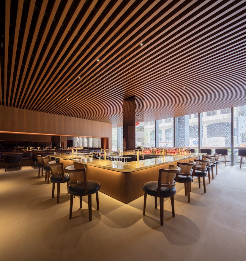 The Four Seasons_Bar Room_ Fernando Guerra.JPG