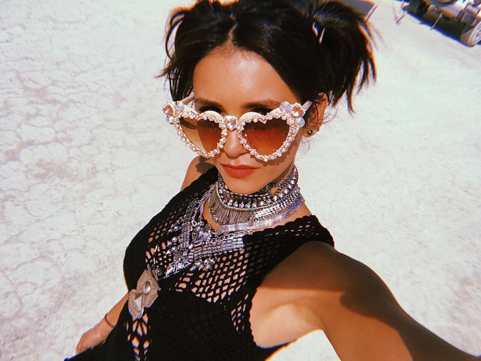 Burning Man 2018 How Celebrities Like Karlie Kloss and Alessandra