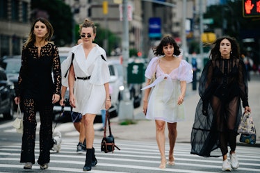 New York Fashion Week Street Style Proves That New Yorkers Can Handle ...