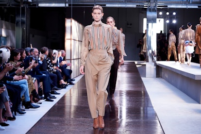 Tempel Fritagelse kølig Inside Riccardo Tisci's First Burberry Show at London Fashion Week, a Bold  Statement Was Made