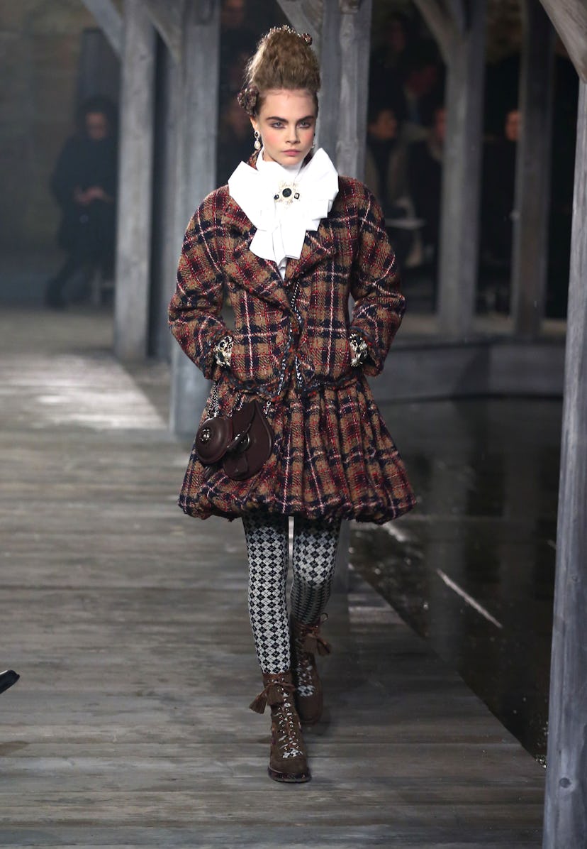 CHANEL: Metiers d'Art - Show