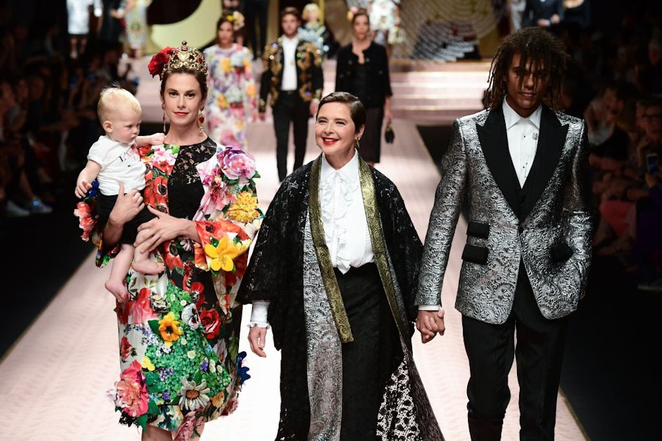 Madonna's Daughter Lourdes Leon Walks In Paris Fashion Week Show