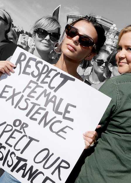 Amy Schumer and Emily Ratajkowski arrested in Kavanaugh protests LEAD