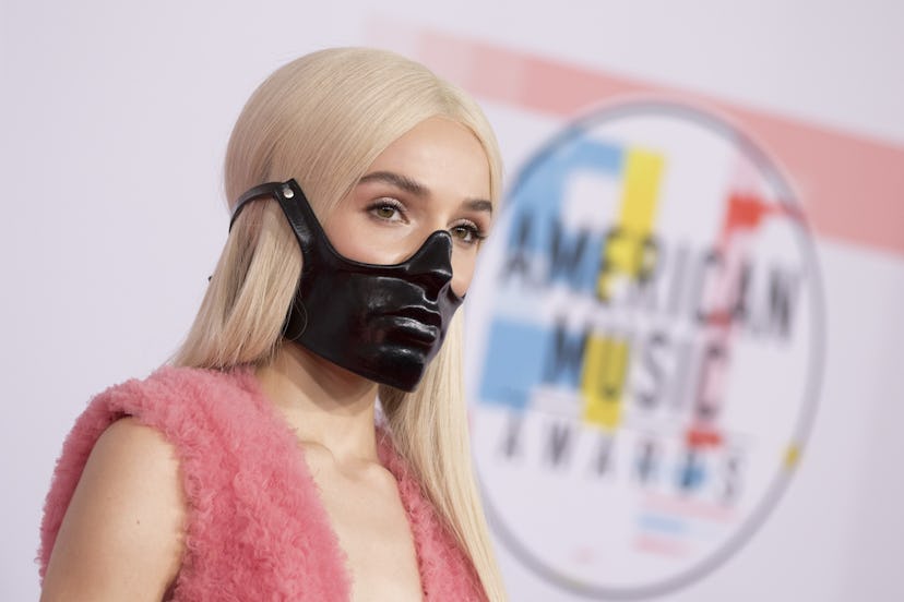 POPPY Wears A Black Mask At The AMAs LEAD