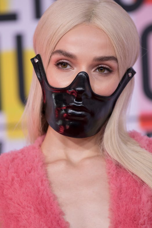 POPPY Wears A Black Mask At The AMAs 3