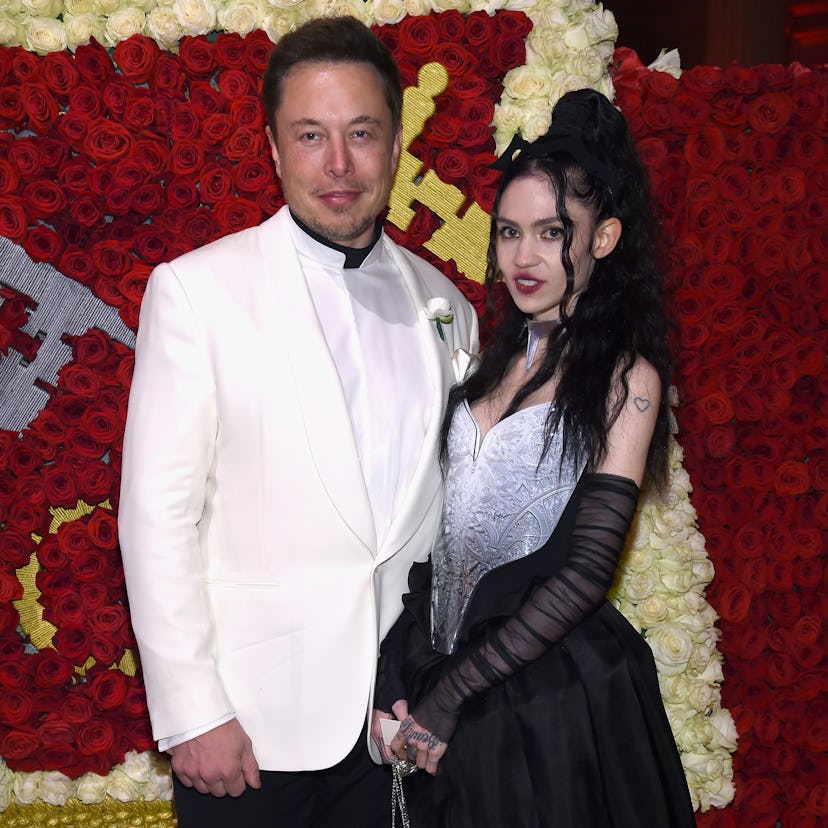 Elon Musk and Grimes Visit A Pumpkin Patch with His 5 Sons LEAD