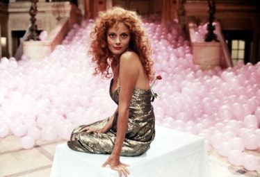 Susan Sarandon in a room full of balloons in 'The Witches of Eastwick'