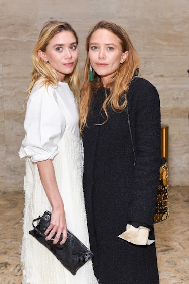 Mary-Kate and Ashley Olsen embed 3