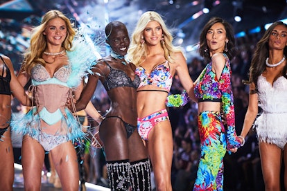 Victoria's Secret fashion show stars ditch their bras at after-party