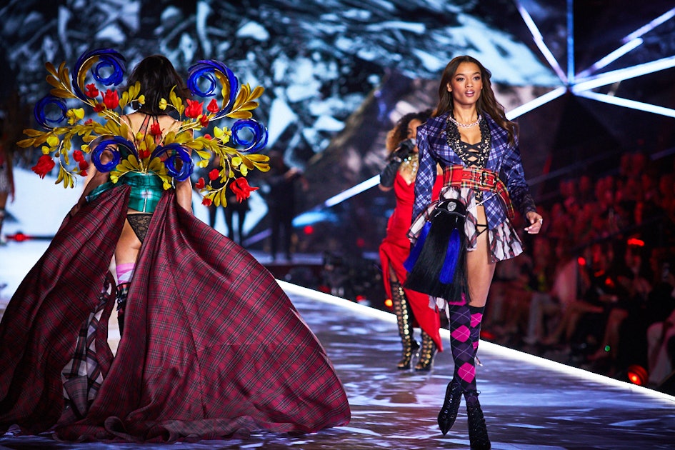 2018 Victoria's Secret Fashion Show Had Lowest Ratings Ever