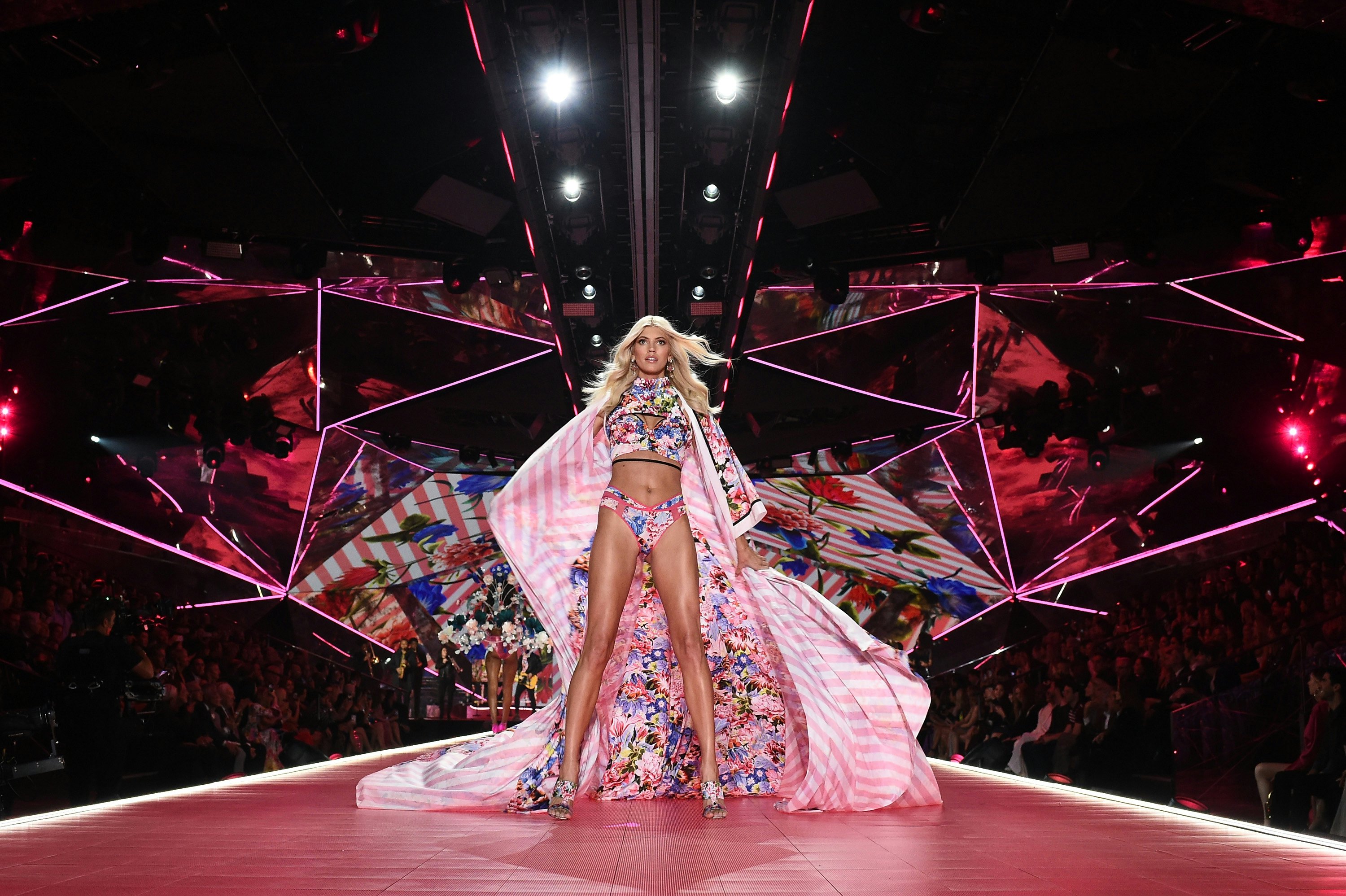 Victoria's Secret Fashion Show: Lingerie company in steady decline