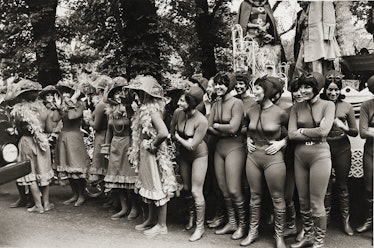 Street carnival, Marble Arch, 1964.jpg