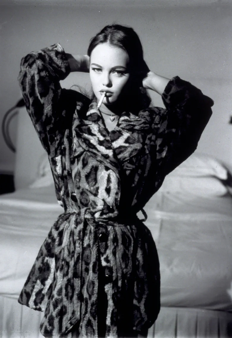 Breathtaking Photos of Vanessa Paradis Through the Years Breathtaking Photos of Vanessa Paradis Through the Years
