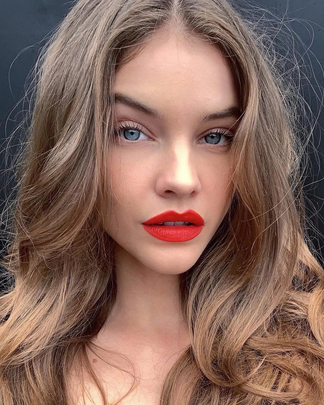 Kaia Gerber’s Red Lips, Bella Hadid’s Voluminous Curls, and More of ...