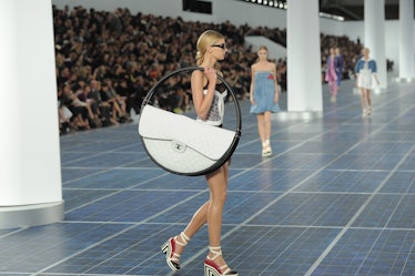 Fashion: Karl's Hula Hoop Bag for Chanel
