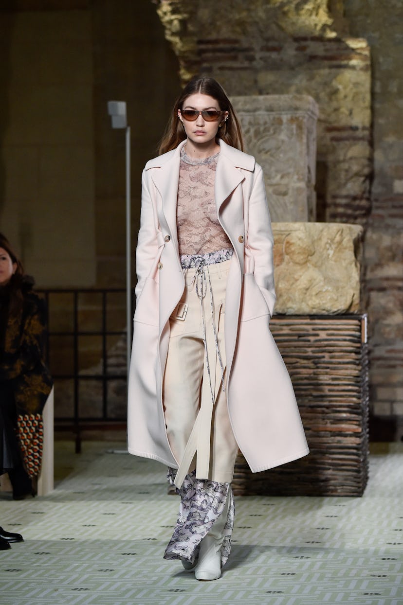 Lanvin : Runway - Paris Fashion Week Womenswear Fall/Winter 2019/2020