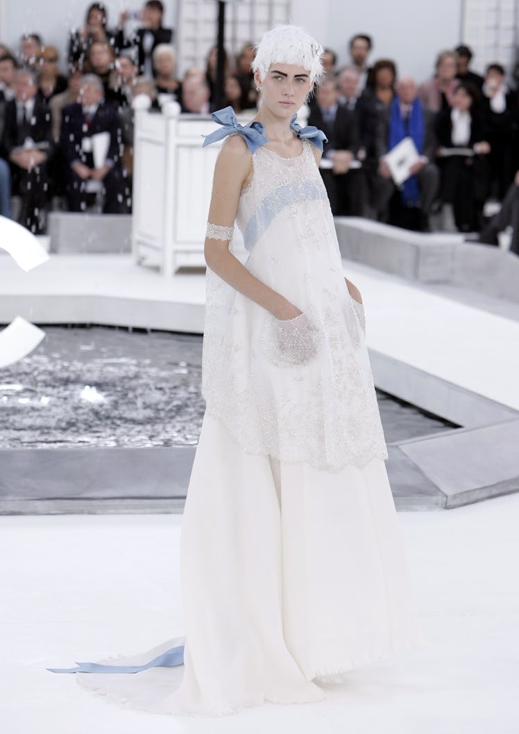 Romina Lanaro on the runway during the Chanel Haute Couture Spring-Summer 2005 fashion show. 