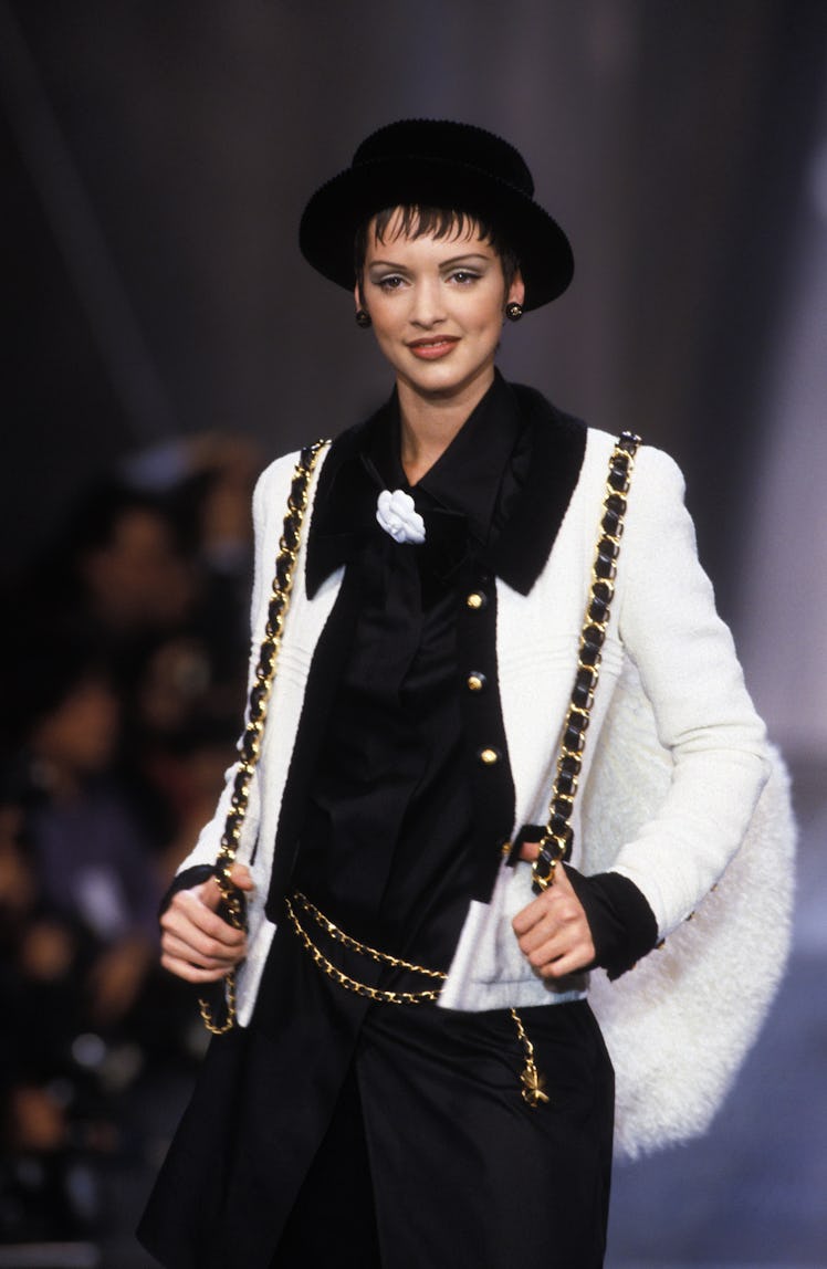 Patricia Hartmann on the runway during the Chanel Ready-to-Wear Fall-Winter 1993-1994 fashion show.