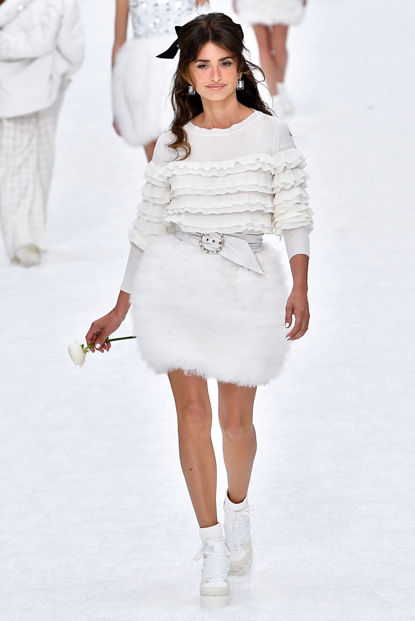 Chanel - Runway - Paris Fashion Week Womenswear Fall/Winter 2019/2020