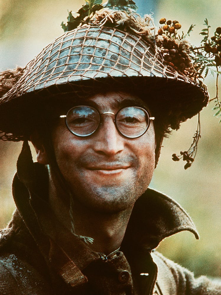 John-Lennon-1966.jpg