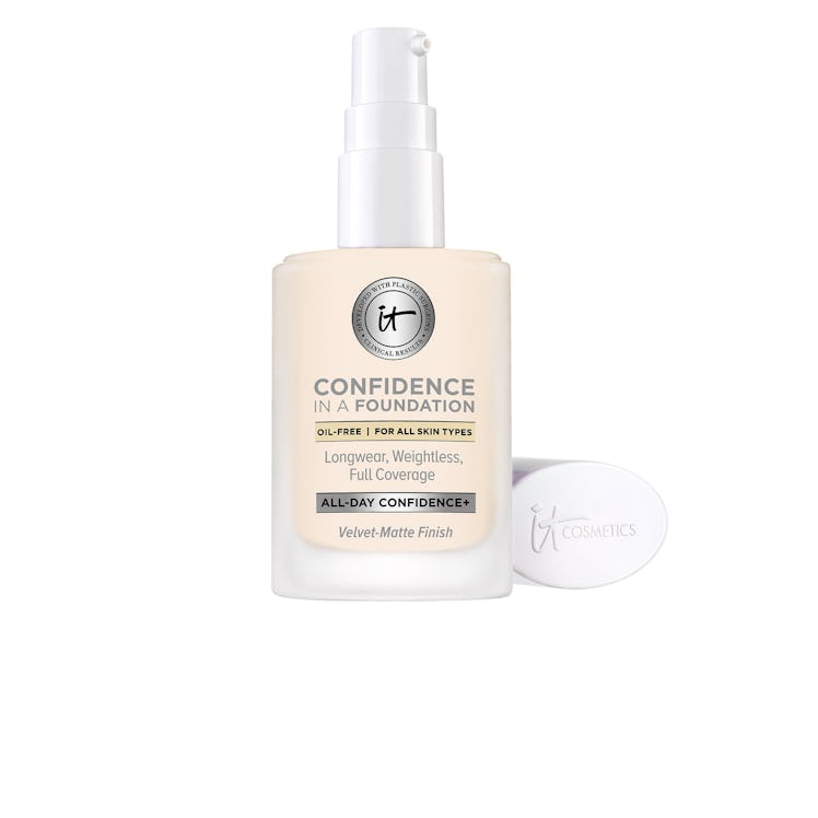 IT Cosmetics Confidence in a Foundation_100_Light_Ivory.jpg