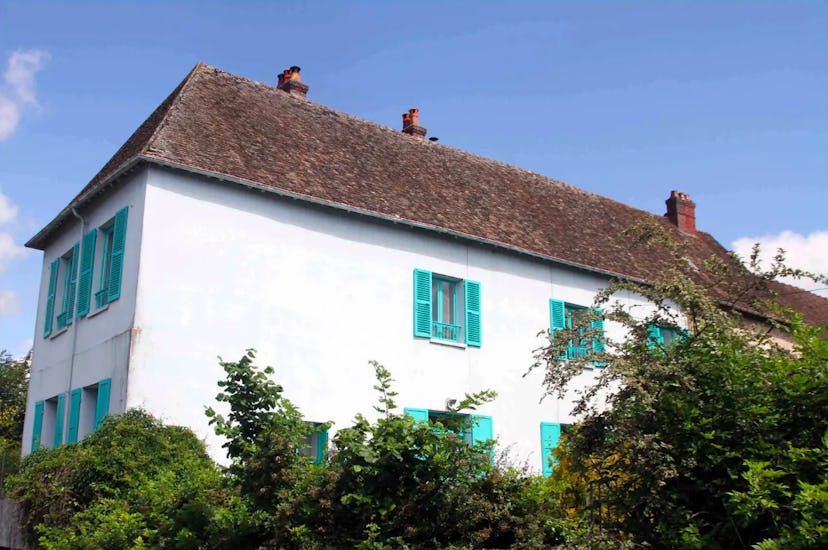 monet house giverny france.png