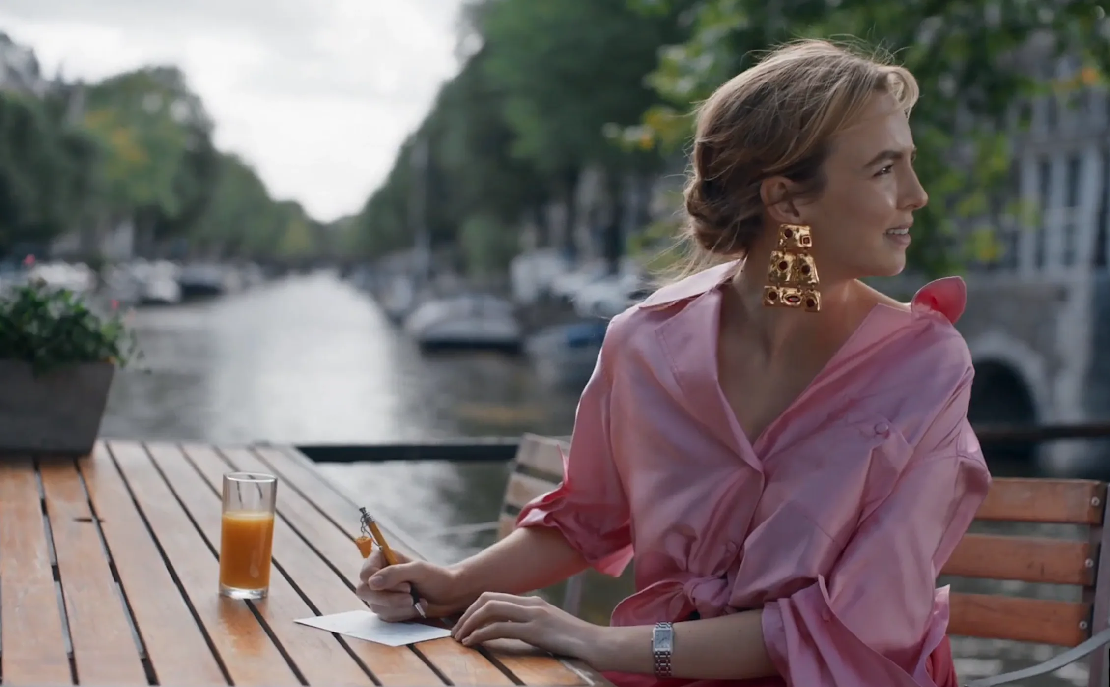 killing eve pink dress episode Killing Eve costumes to be put on display at Bafta exhibit | The Independent
