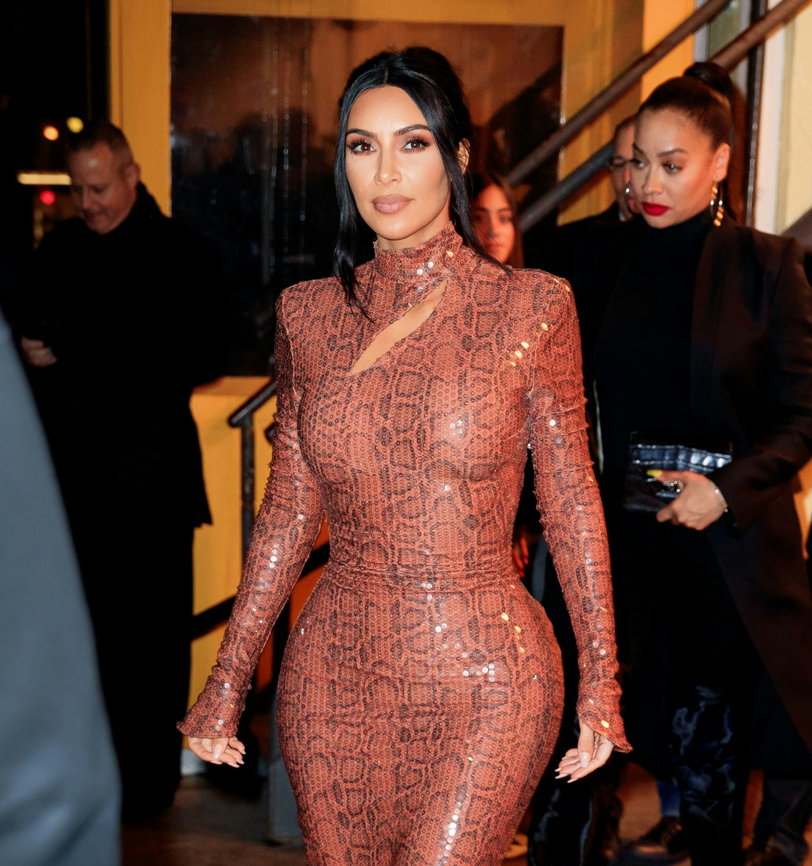 Kim Kardashian Reportedly Makes $1 Million Per Instagram Post