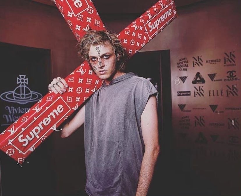 Supreme Cross