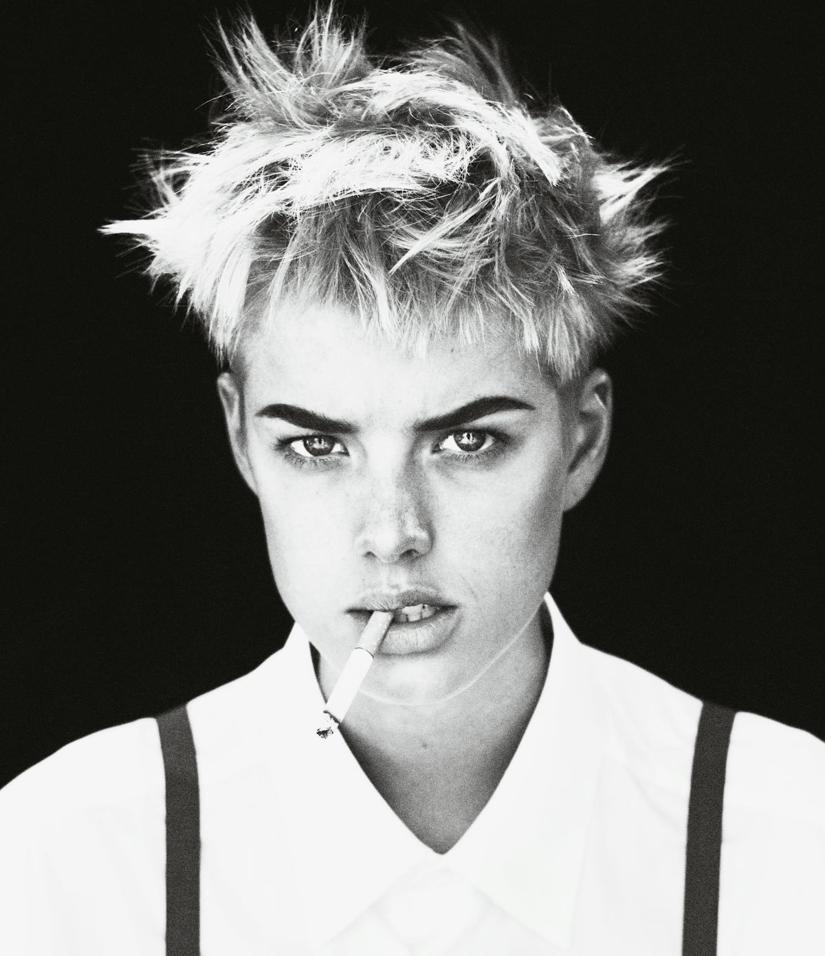 The Return Of Agyness Deyn The Last Pre Instagram Supermodel