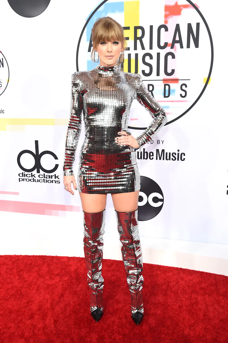 taylor swift vmas silver dress Taylor Swift Makes Surprise VMAs Appearance in Bejeweled Silver Minidress