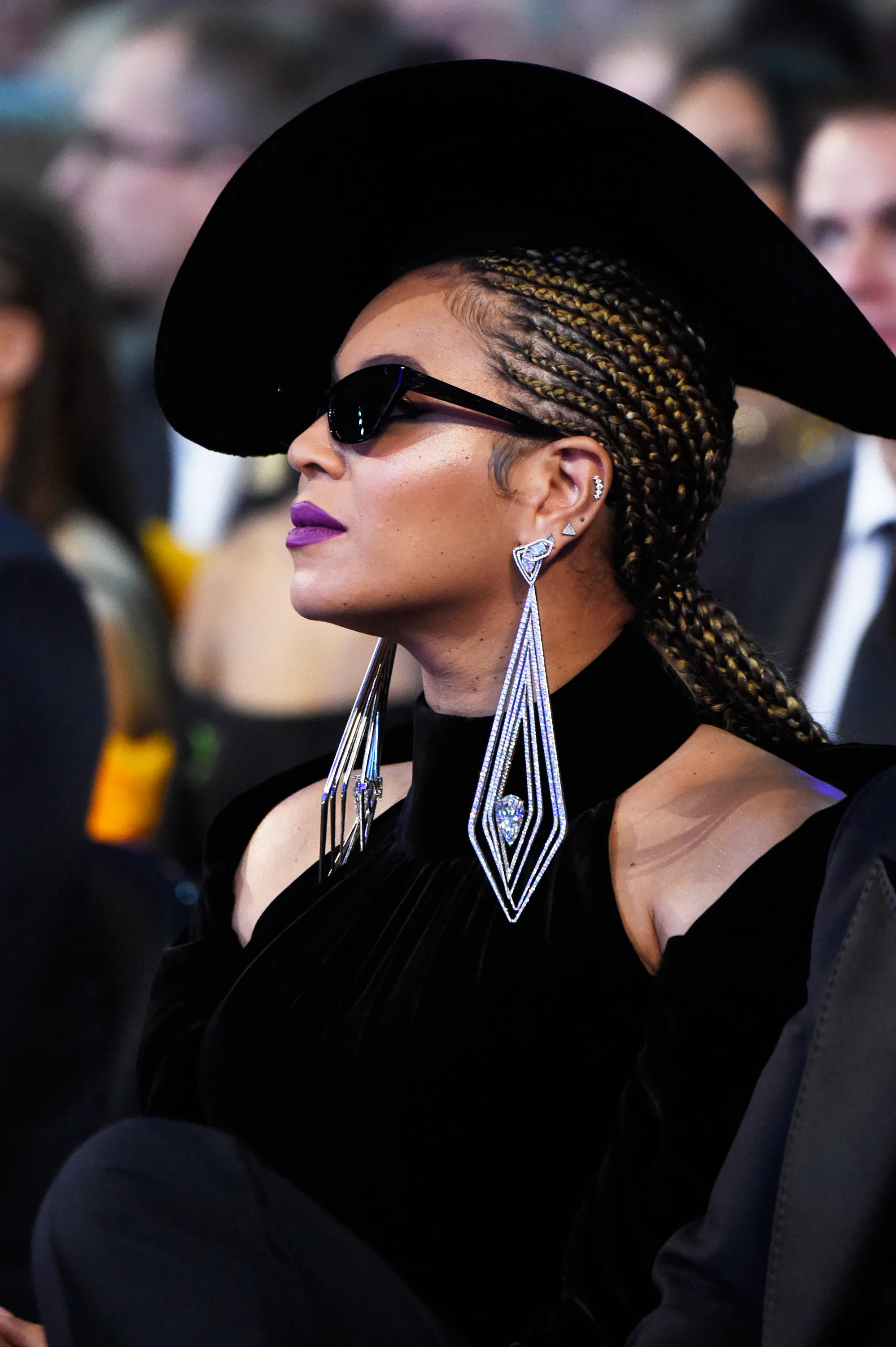 Beyonc Channels the '90s in a Black Velvet Minidress and Coordinating  Choker Necklace