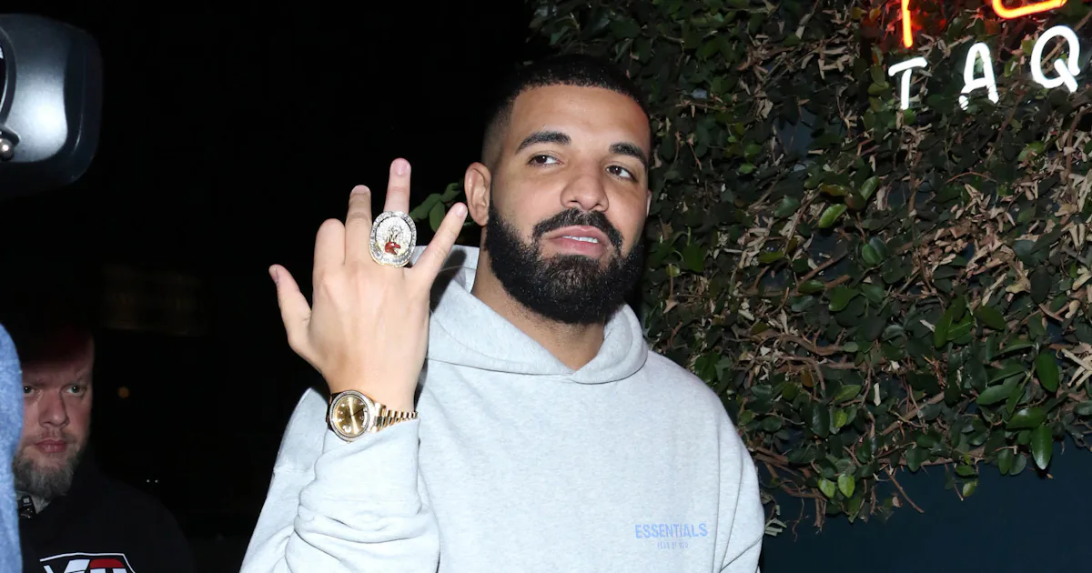 Drake Leaned Drake Threw Himself Dueling Birthday Parties