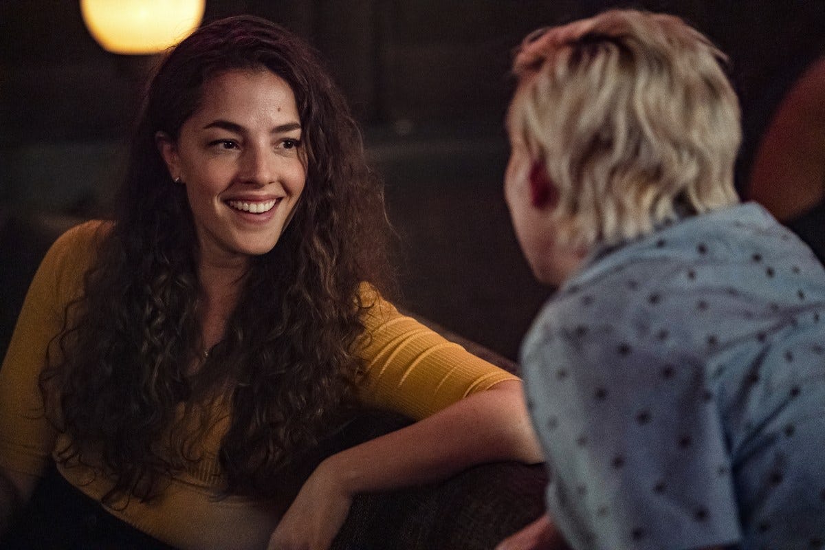 The L Word Generation Q Episode 3 Recap There S A New Hot Priest