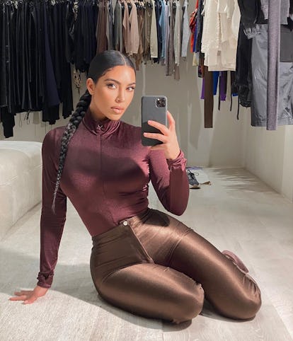 kim kardashian selfie