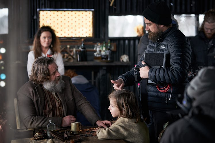 Justin Kurzel on set with Russell Crowe.