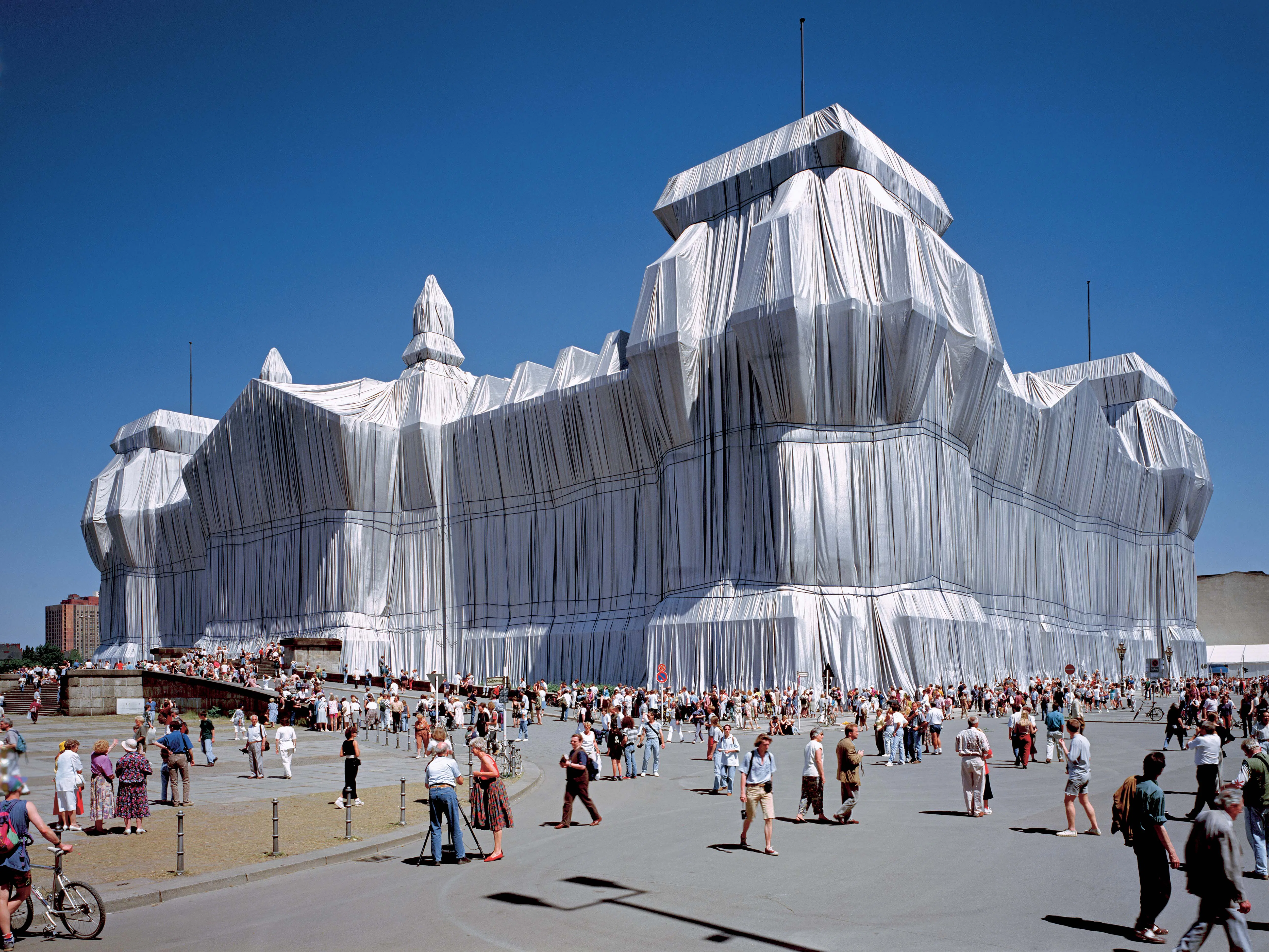 Christo-1935–2020-Wrapped-